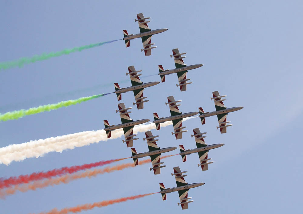 Akrobatski aero šou italijanske grupe "Frecce Tricolori"