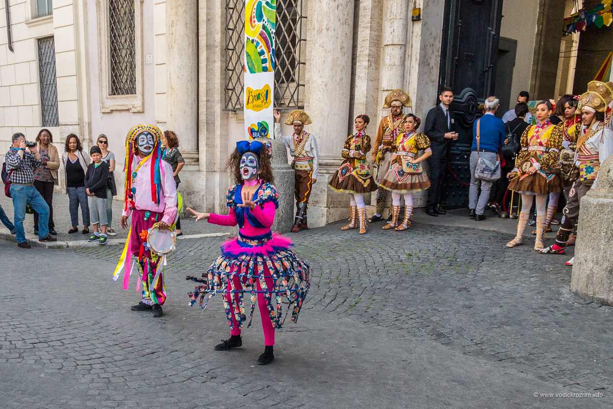 Trg Navona u Rimu - ulični spektakl